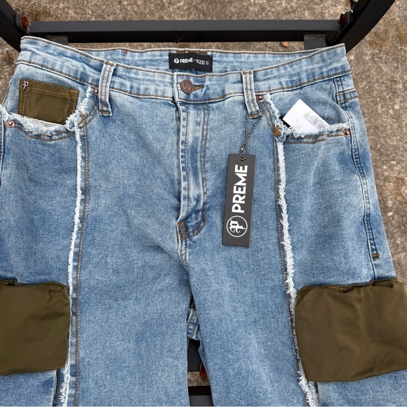 Unique Grunge/Boho High Waisted, loose fitting Jeans with fringe Cargo pockets - Picture 2 of 7